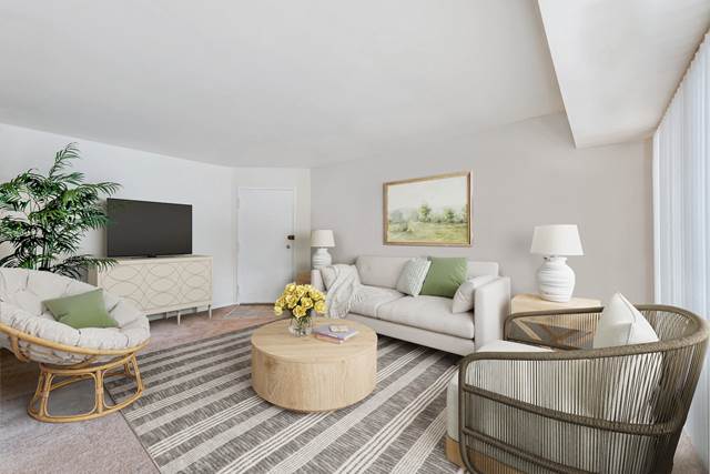 1-bedroom apartment at Kings Gardens Apartments in Alexandria, VA